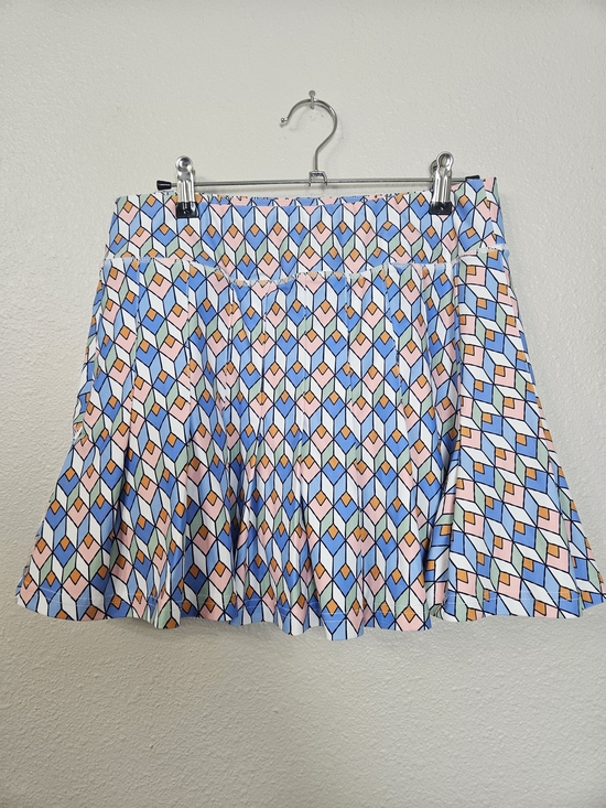 Smith & Quinn Dresses & Skirts - The Grey - Club Tile Geometric Print Mini Pickleball Skort